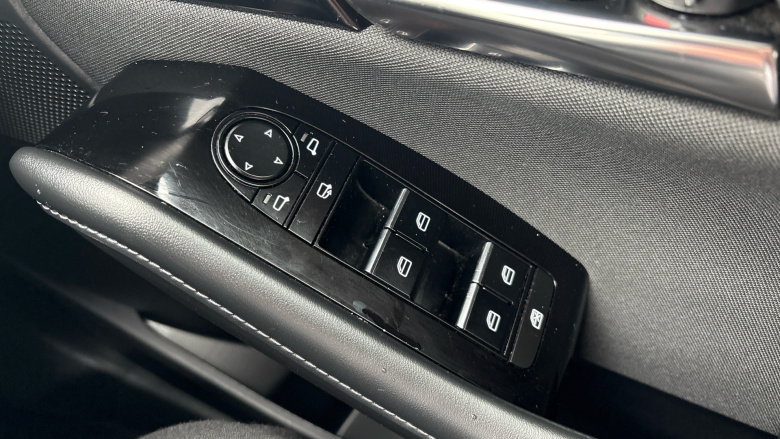 Mazda CX-30 2.5 e-Skyactiv G MHEV [140] Exclusive-Line 5dr Petrol Hatchback